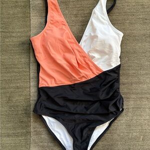 Cupshe White and Black One Piece Swimsuit Asymmetrical Design